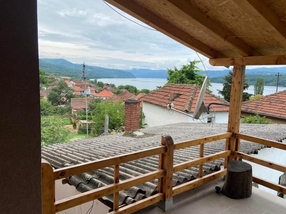 Balcony/Terrace, River view