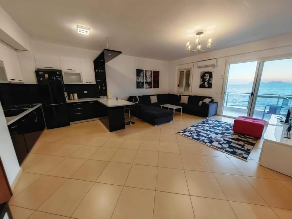 ASTA Apartments Free Private Parking Apartment in Vlorë
