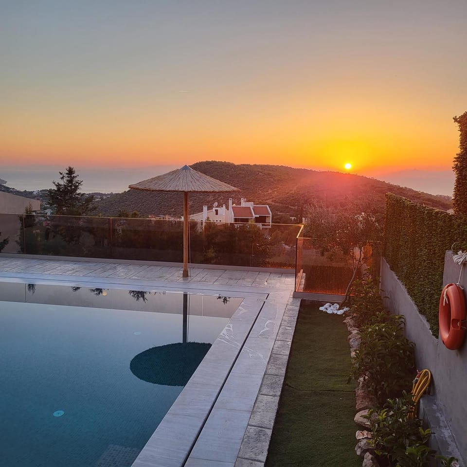 Natural landscape, Mountain view, Pool view, Sea view, Swimming pool, Swimming pool, Sunset