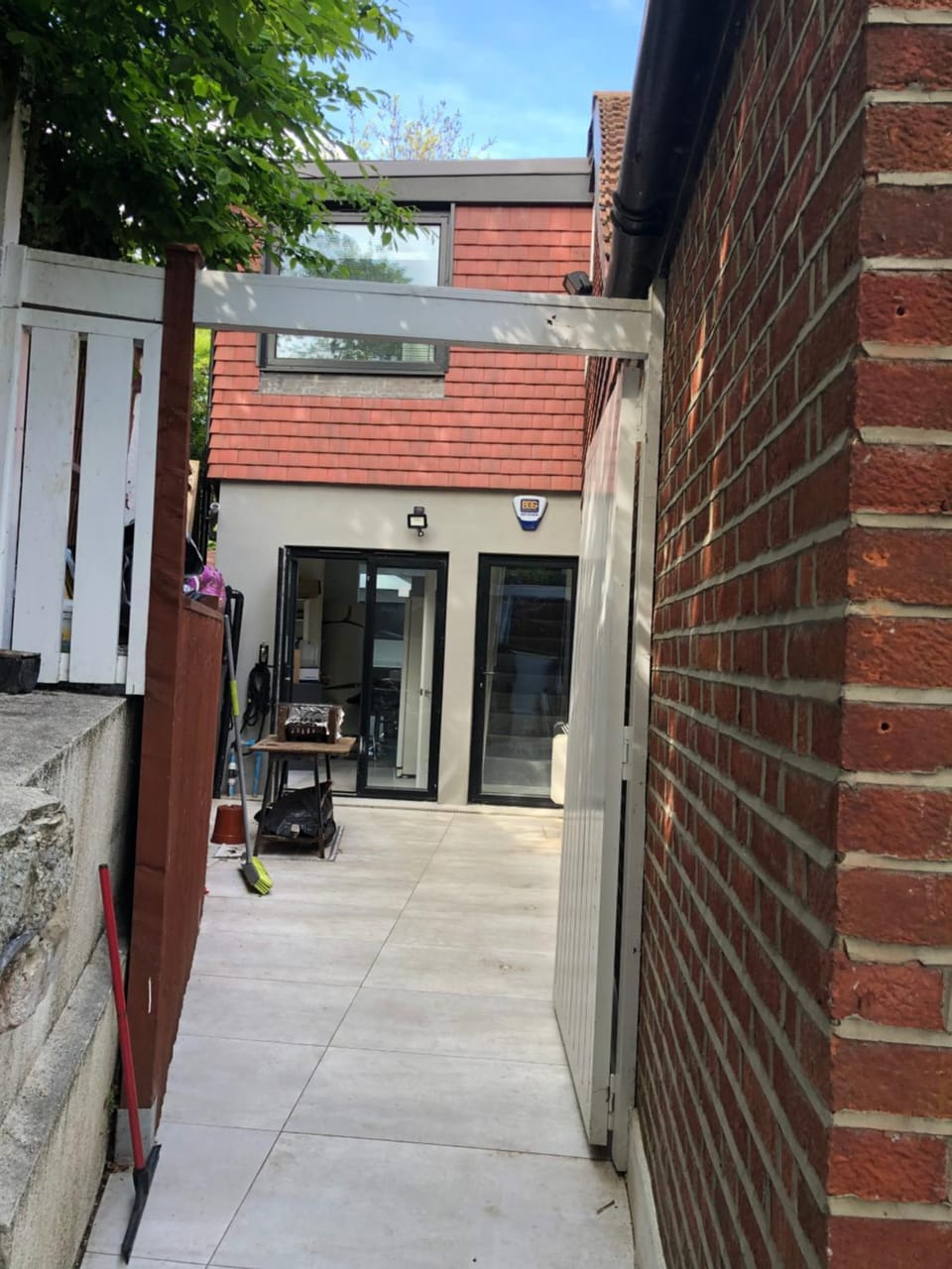 Facade/entrance