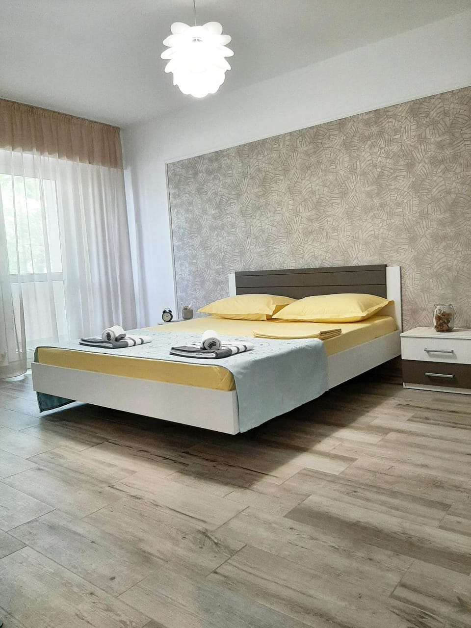 Apartament Cezar Faleza-Nord Constanta-Plaja Reyna Apartment in Constanta