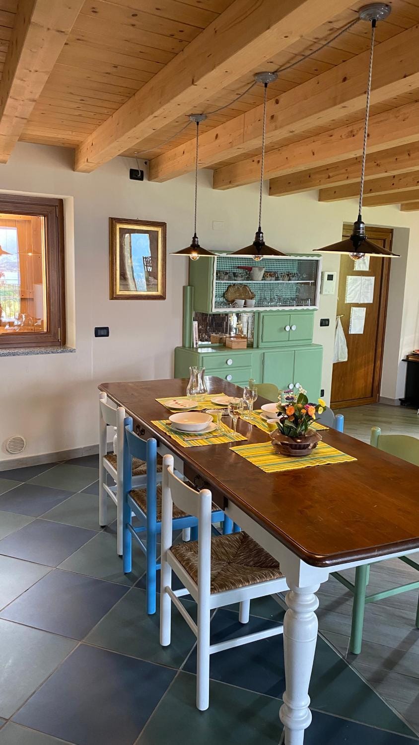 Loft con terrazza vista golfo e colline Apartment in Manerba del Garda