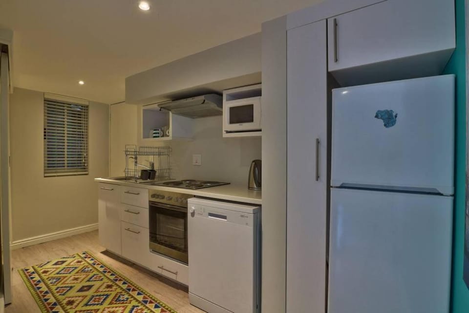 Clifton 1st Beach Studio Apartment in Cape Town