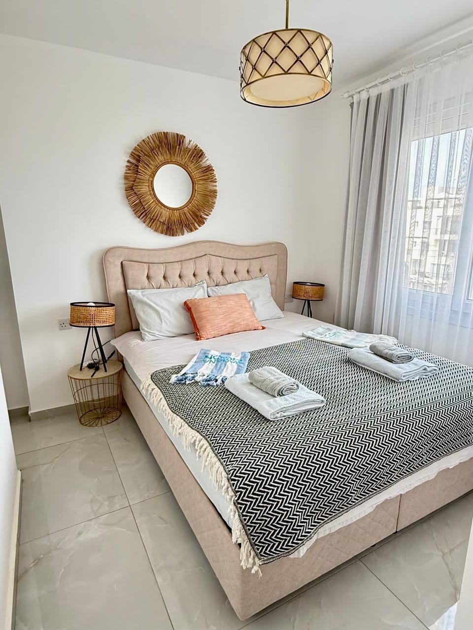 Bed, Bedroom, towels