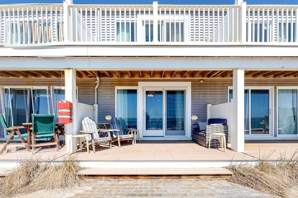 Nautical Haven at Seaside Apartment in North Truro