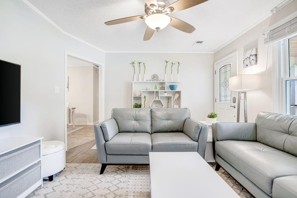 1168 Wyndham Rd House in James Island