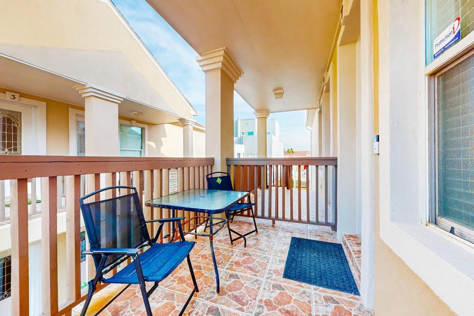 Escape Condominiums #7 Apartment in South Padre Island