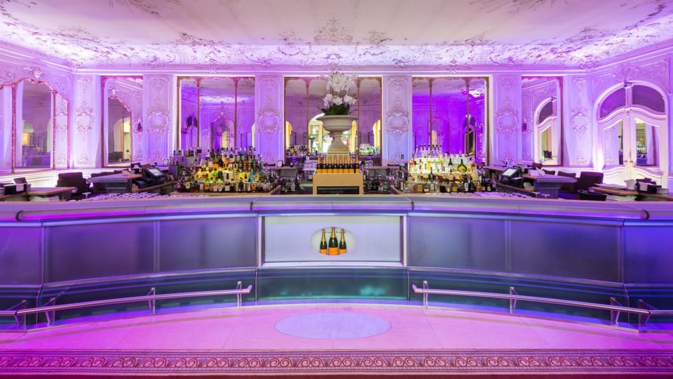Lounge or bar, Decorative detail