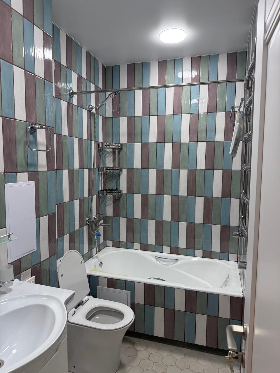 Toilet, Bath