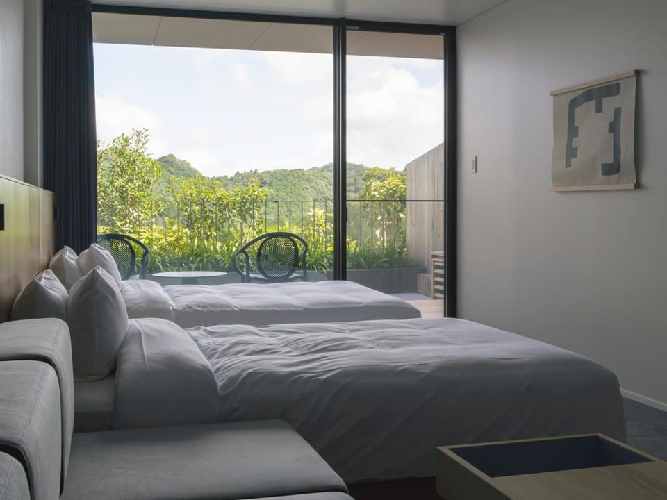 Bed, Photo of the whole room, Mountain view