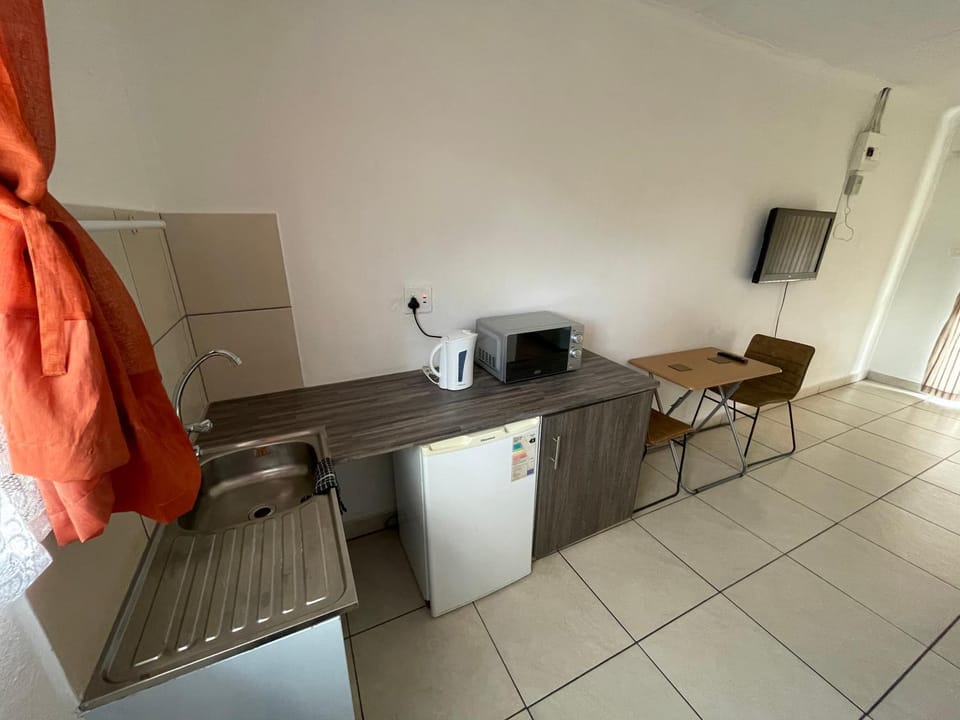 Coffee/tea facilities, Kitchen or kitchenette