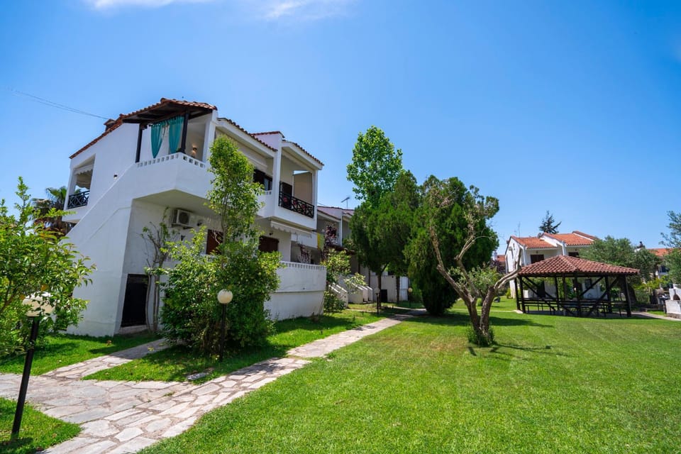Property building, Balcony/Terrace