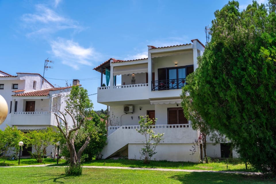 Property building, Balcony/Terrace