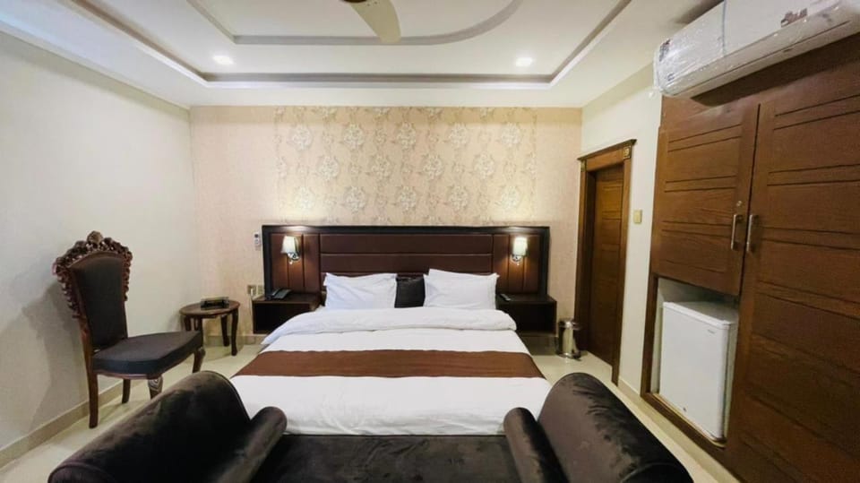 Golden Sand Hotel Rahim Yar Khan Hotel in Sindh