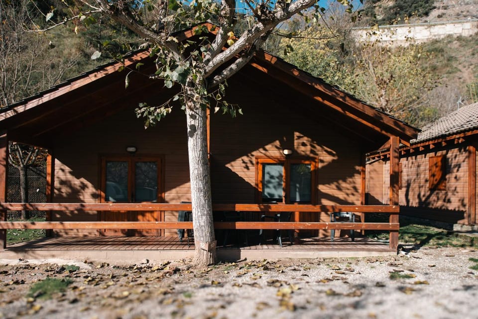 Apartaments i Bungalows Càmping L'Orri del Pallars Campground/ 
RV Resort in Pallars Jussà