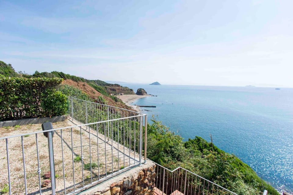 Nearby landmark, Day, Natural landscape, Mountain view, Sea view
