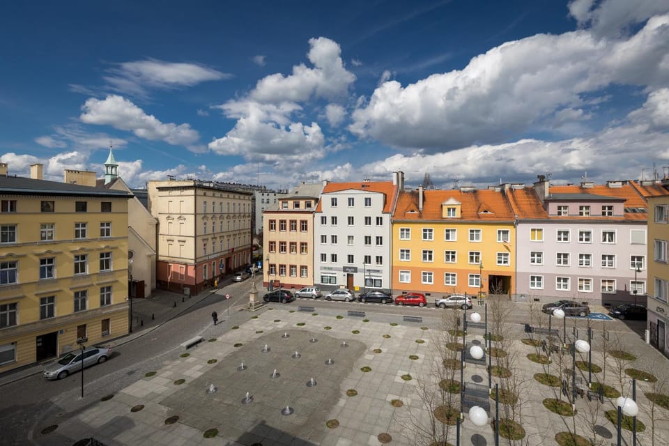 City view, Street view