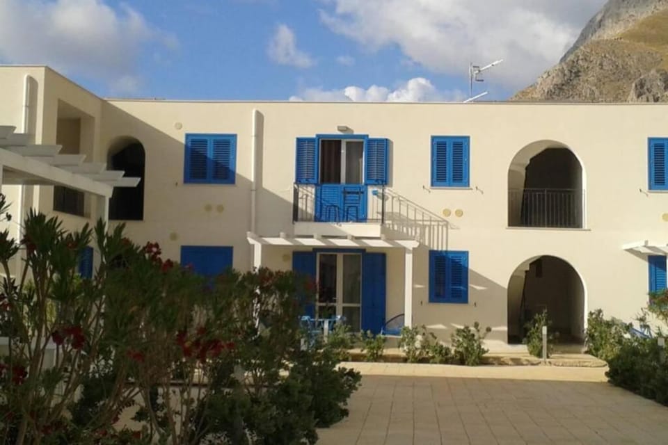 Property building, Balcony/Terrace