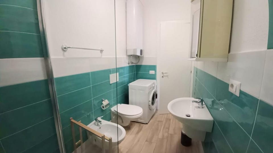Shower, Toilet, Bathroom, bidet