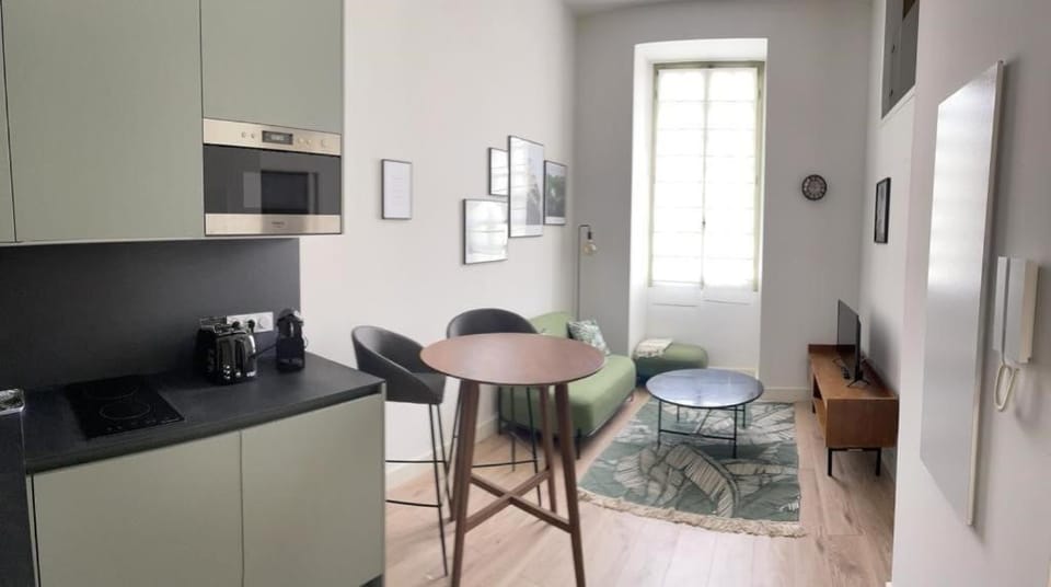 Garibaldi 11 Apartment in Nice
