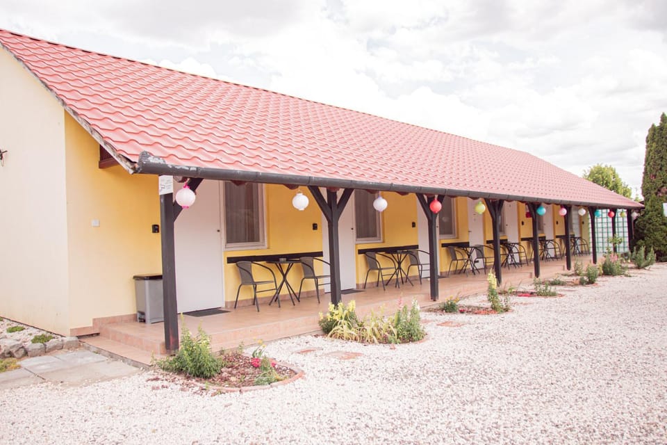 Property building, Day