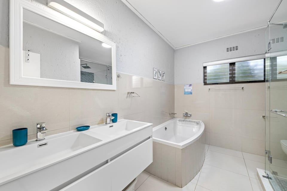 Shower, Bathroom, Bath