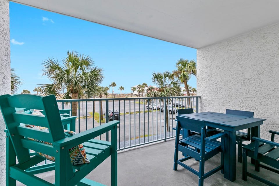 View (from property/room), Balcony/Terrace