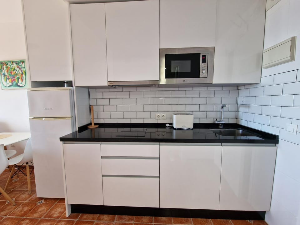 G&G Benalbeach Mediterranean Terrace Apartment in Benalmadena