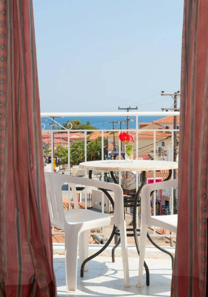 Chryssa Studios Hotel in Argassi