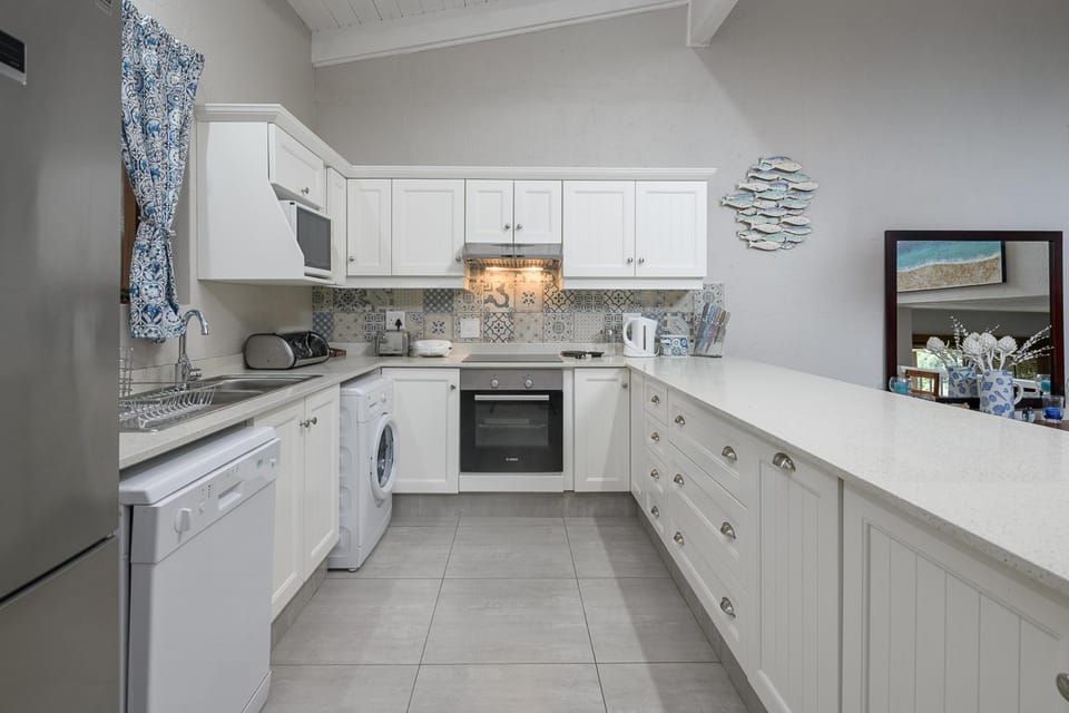 dishwasher, minibar, pet friendly, stove, kitchen