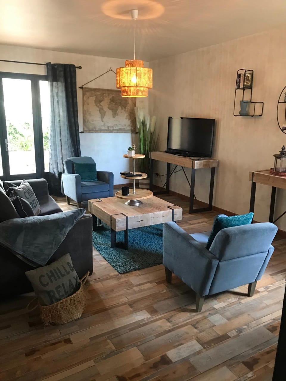 Living room, Seating area