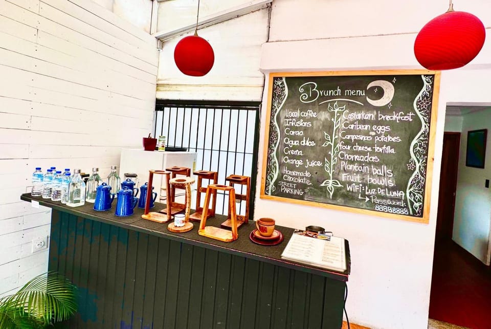 Coffee/tea facilities