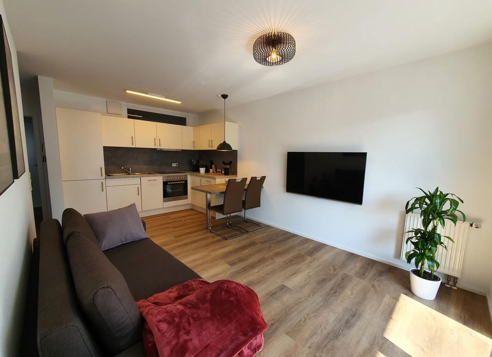 Kitchen or kitchenette, Living room