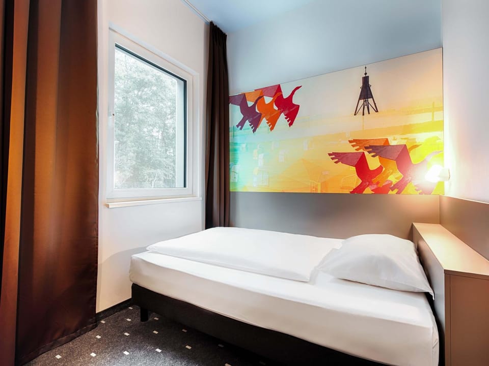 Photo of the whole room, acessibility