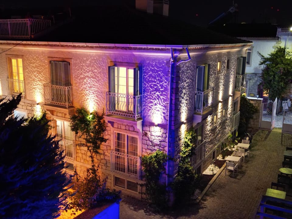 Property building, Garden
