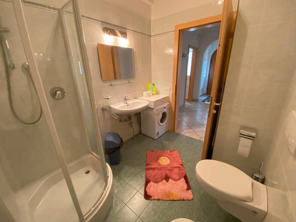 Shower, Toilet, Bathroom, bidet