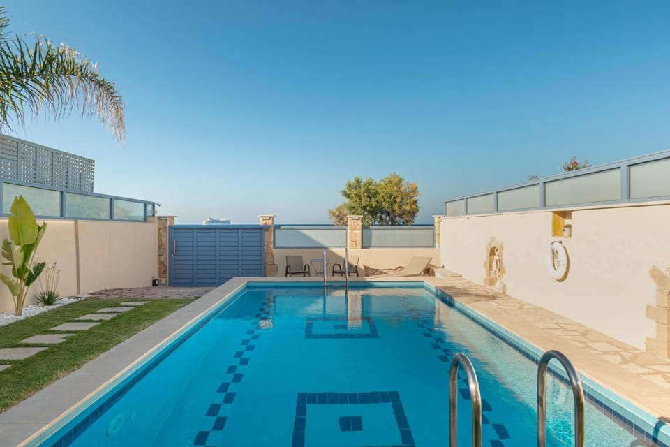 Garden, Sea view, Swimming pool