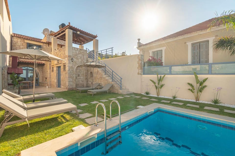 Garden, Swimming pool