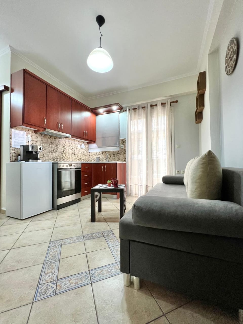 Living room, Seating area, kitchen
