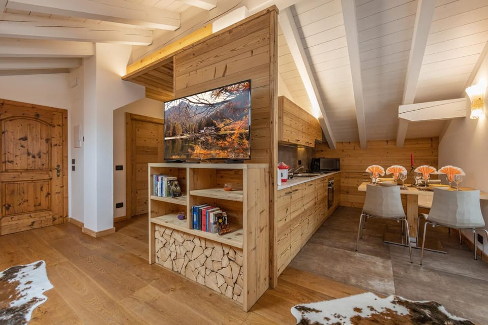 Chalet Mountain Plaza - Apt Greenvalley Apartment in Pinzolo