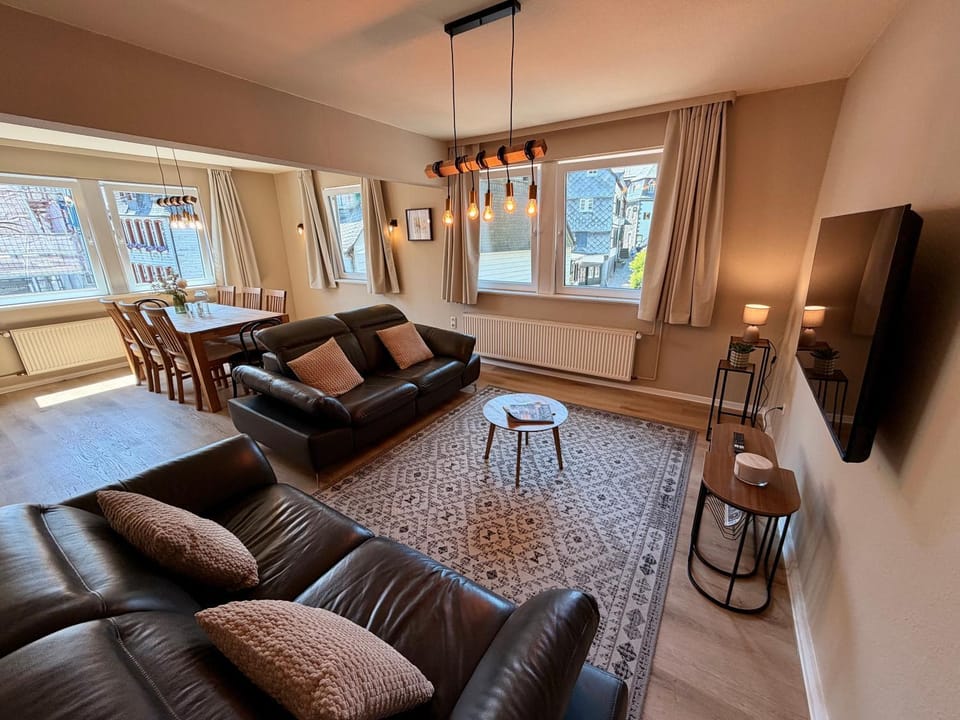 TV and multimedia, Living room, Seating area
