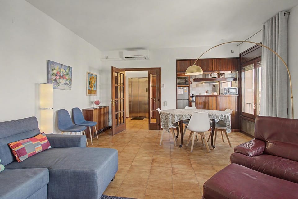 Property building, Living room