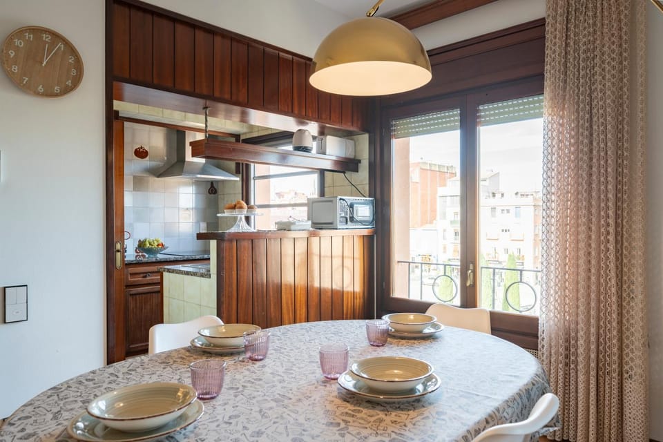 Classic Can Jeroni Apartment in Figueres