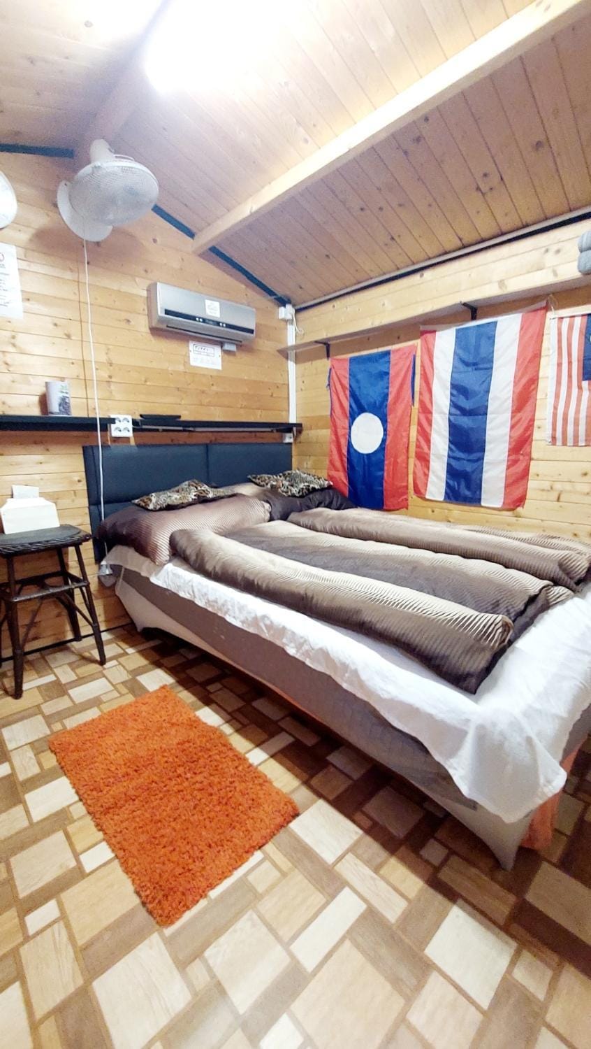 BEACH BUNGALO, Terrace, wifi, FAHÁZ, AC, BBQ, parking Luxury tent in Siófok