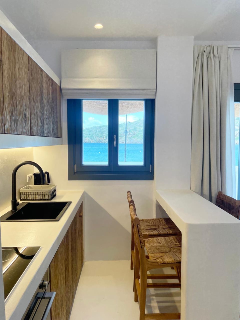 Faros Residences Apartment in Milos