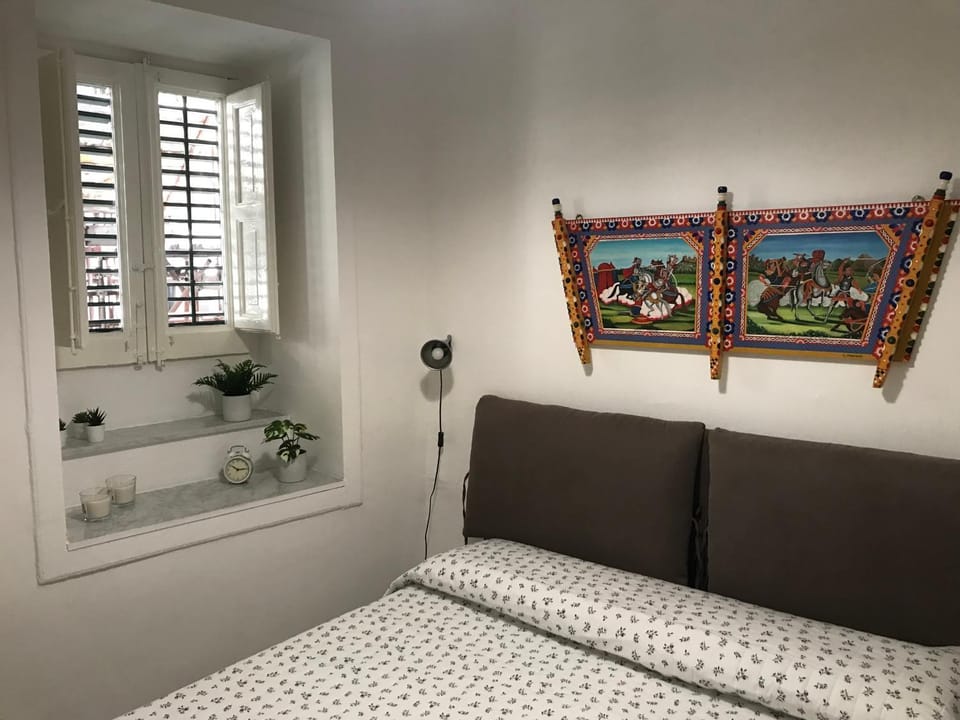 Sweet home Ballaro' Apartment in Palermo