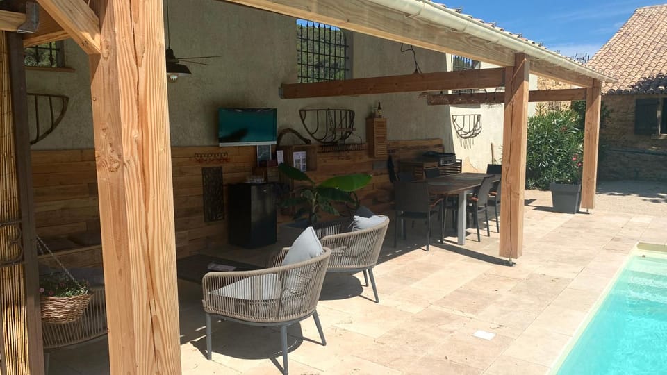 Le Mas Andoli Bed and Breakfast in Provence