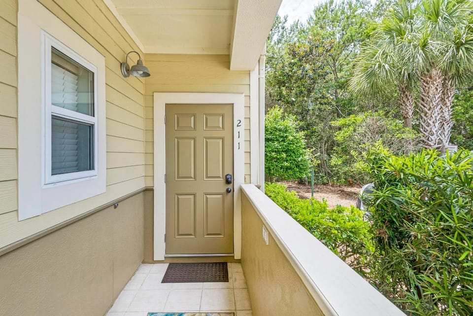 Topsail Village 211- Sandy Feet Retreat House in South Walton County