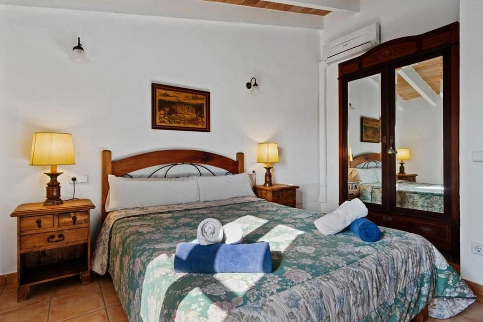 Living room, Bedroom