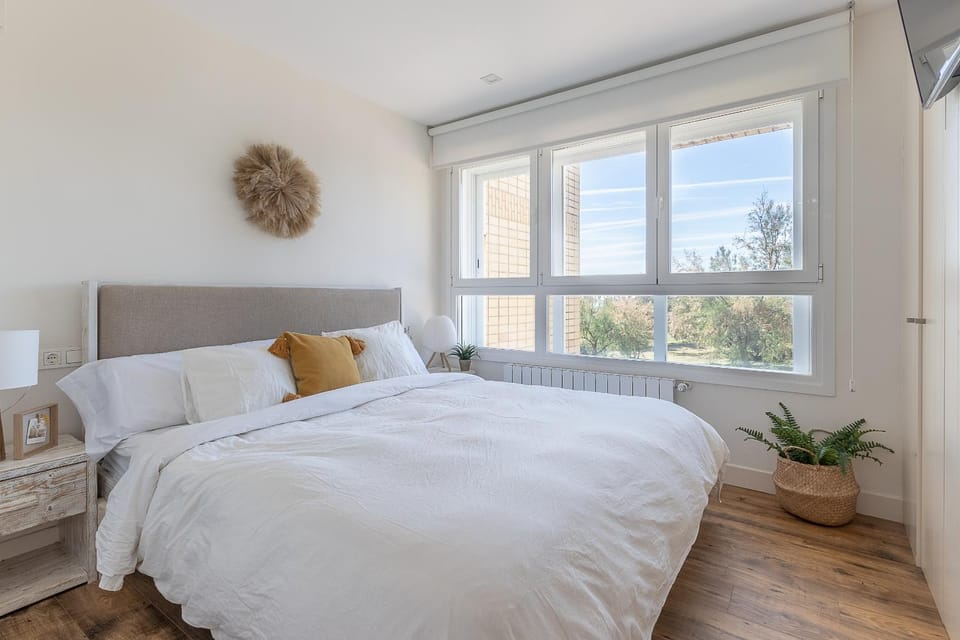 FIRST LINE SEA VIEWS - Club & Pool & Parking by ALOHA Bilbao Apartment in Sopelana